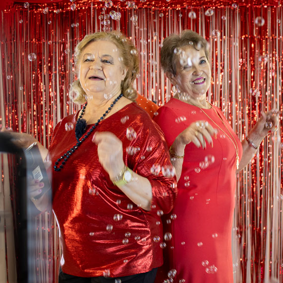 �winoujskie Walentynki; dzie� drugi. W Sali MDK bawili si� seniorzy. Zobacz film! 