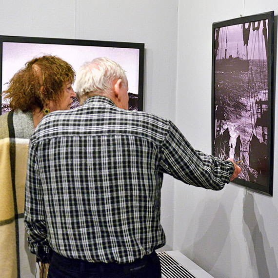 PPDiUR „Odra”-archiwalne fotografie, proza �ycia rybak�w i… natchniona poezja. Galeria „Art” podj�a pr�b� zmieszania �ywio��w, nazbyt chyba odwa�nie!