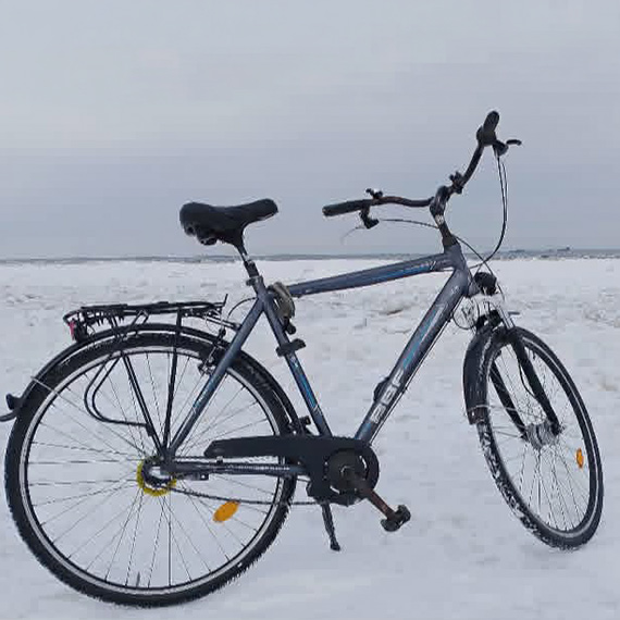 Kradzie�e rower�w w �winouj�ciu. Znikaj� ze stojak�w, spod blok�w i z monitorowanych miejsc