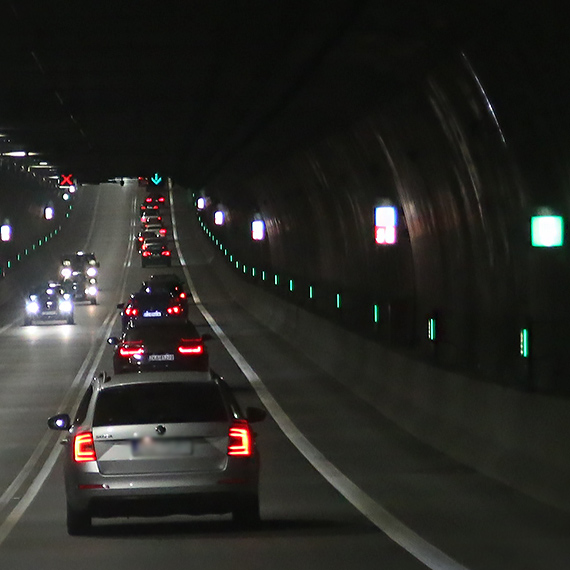 W tunelu pod �win� wida� zacieki. Miasto: „Jest to zjawisko normalne”, obiekt bezpieczny