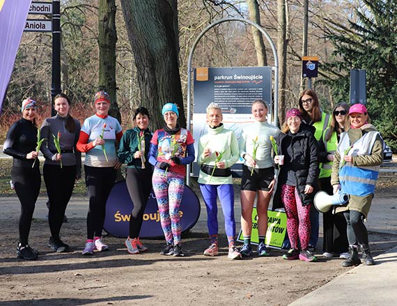 Dzie� Kobiet na 438. parkrunie
