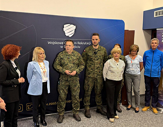  I ju� maj� uregulowany stosunek do s�u�by wojskowej