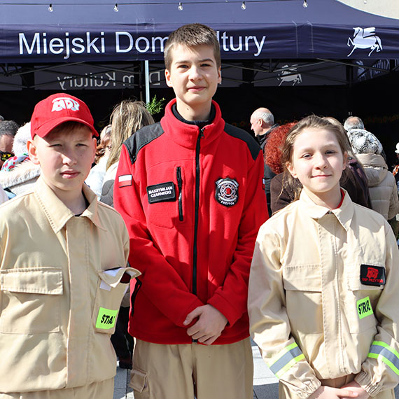 Najm�odsi Harcerze ZHR w �winouj�ciu otrzymali symbole druh�w