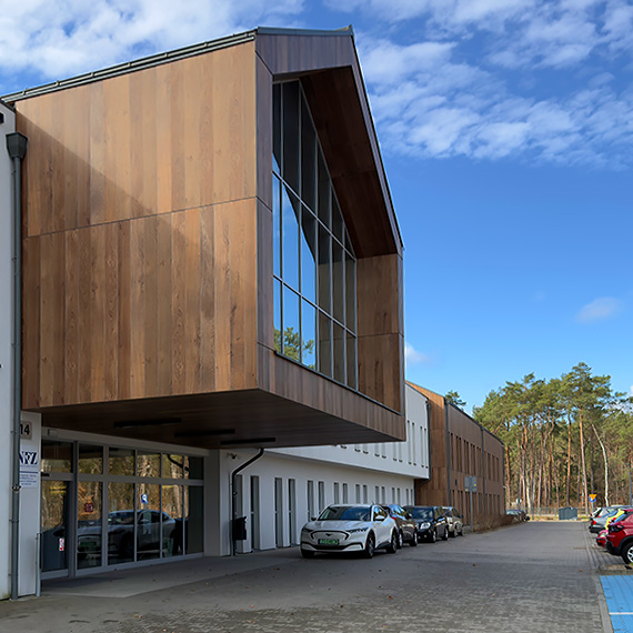 Strza�y za oknami Fregaty. Czy tak wygl�da opieka u kresu �ycia w �winouj�ciu? Zobacz film!