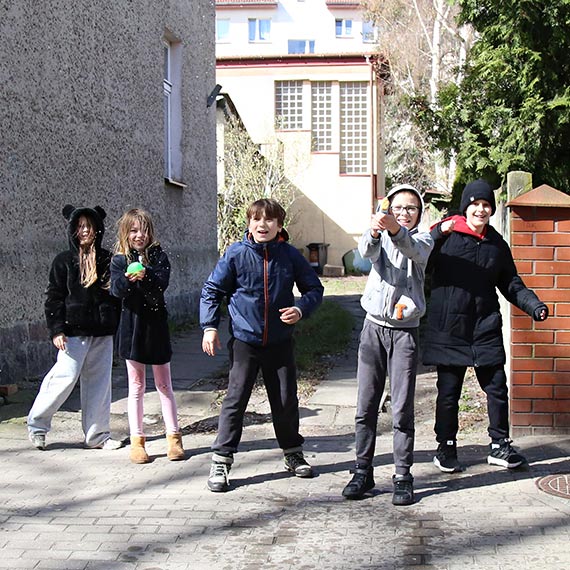 �migus-dyngus na ulicy. Mali „snajperzy” polowali na przejezdnych