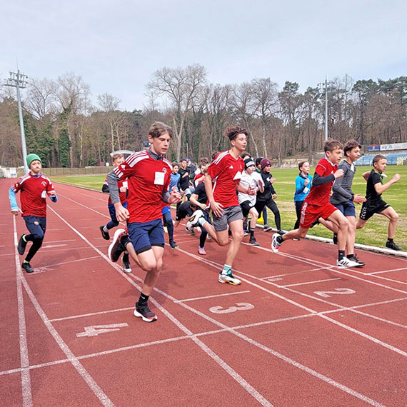 Dru�ynowe Biegi Prze�ajowe w ramach Igrzysk Dzieci