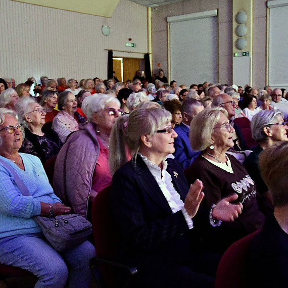 G�osy senior�w policzone. Kto w historycznej radzie?