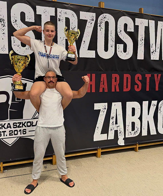 �winouj�cie z medalami Mistrzostw Europy. Andrzej Cisowski broni tytu�u, Natalia Lenda i Jerzy Pi�rski wicemistrzami