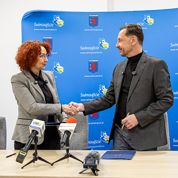 �winoujski szpital bli�ej wojska. Podpisano strategiczne porozumienie. Zobacz film!