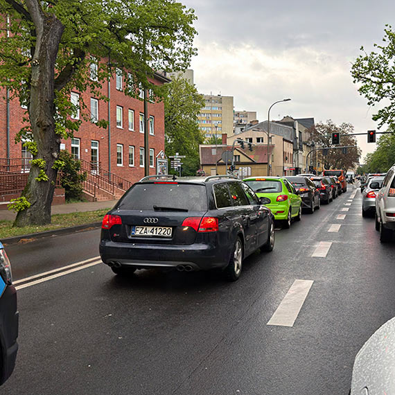 Zamknięta Moniuszki i kompletna dezorientacja