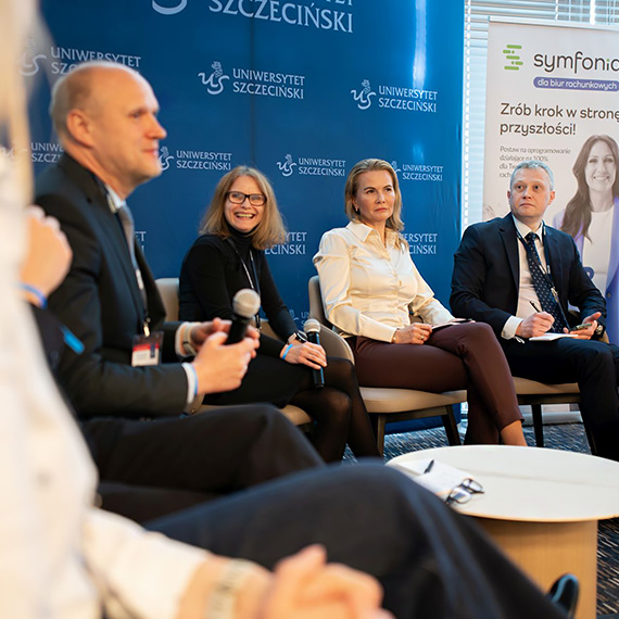 Przedstawiciele �winouj�cia aktywnymi uczestnikami konferencji Rachmaj 2026