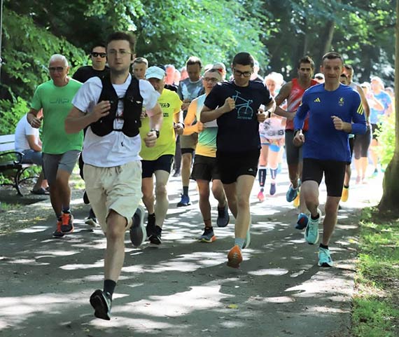 Świetna frekwencja na 451. parkrunie