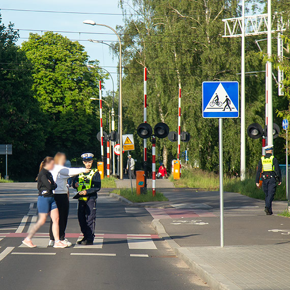 9-letnia dziewczynka potr�cona w �winouj�ciu. Kierowca odjecha� z miejsca zdarzenia?