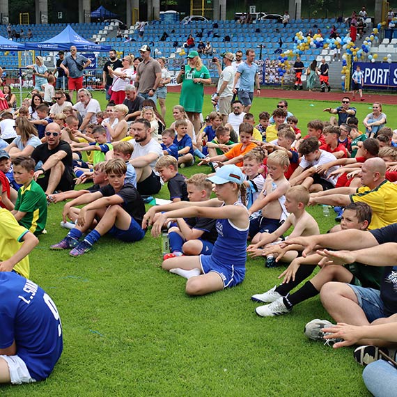 Pi�karska przysz�o�� �winouj�cia �wi�tuje urodziny w Mini-Mundialu