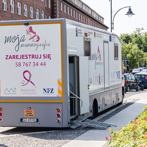 Rak nie bierze urlopu. Mammobus ponownie przyjedzie do �winouj�cia