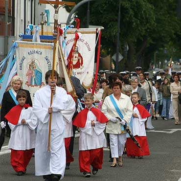 Procesje Boego Ciaa przeszy przez miasto